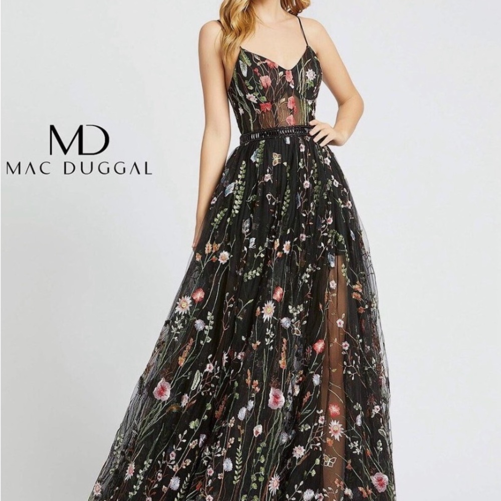 Mac Duggal Floral Embroidered Gown Size 0